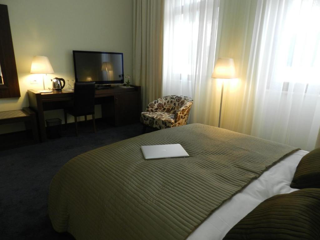 Boutique Hotel Kotoni Tirana Szoba fotó