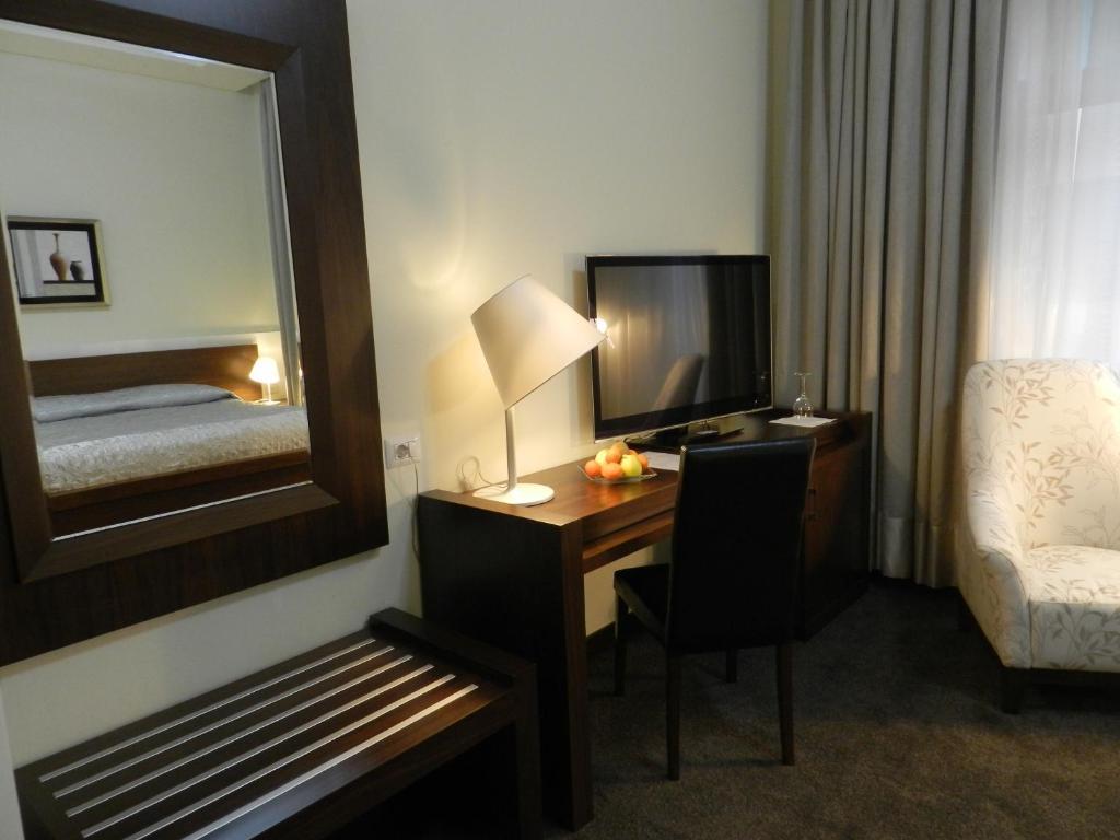 Boutique Hotel Kotoni Tirana Kültér fotó
