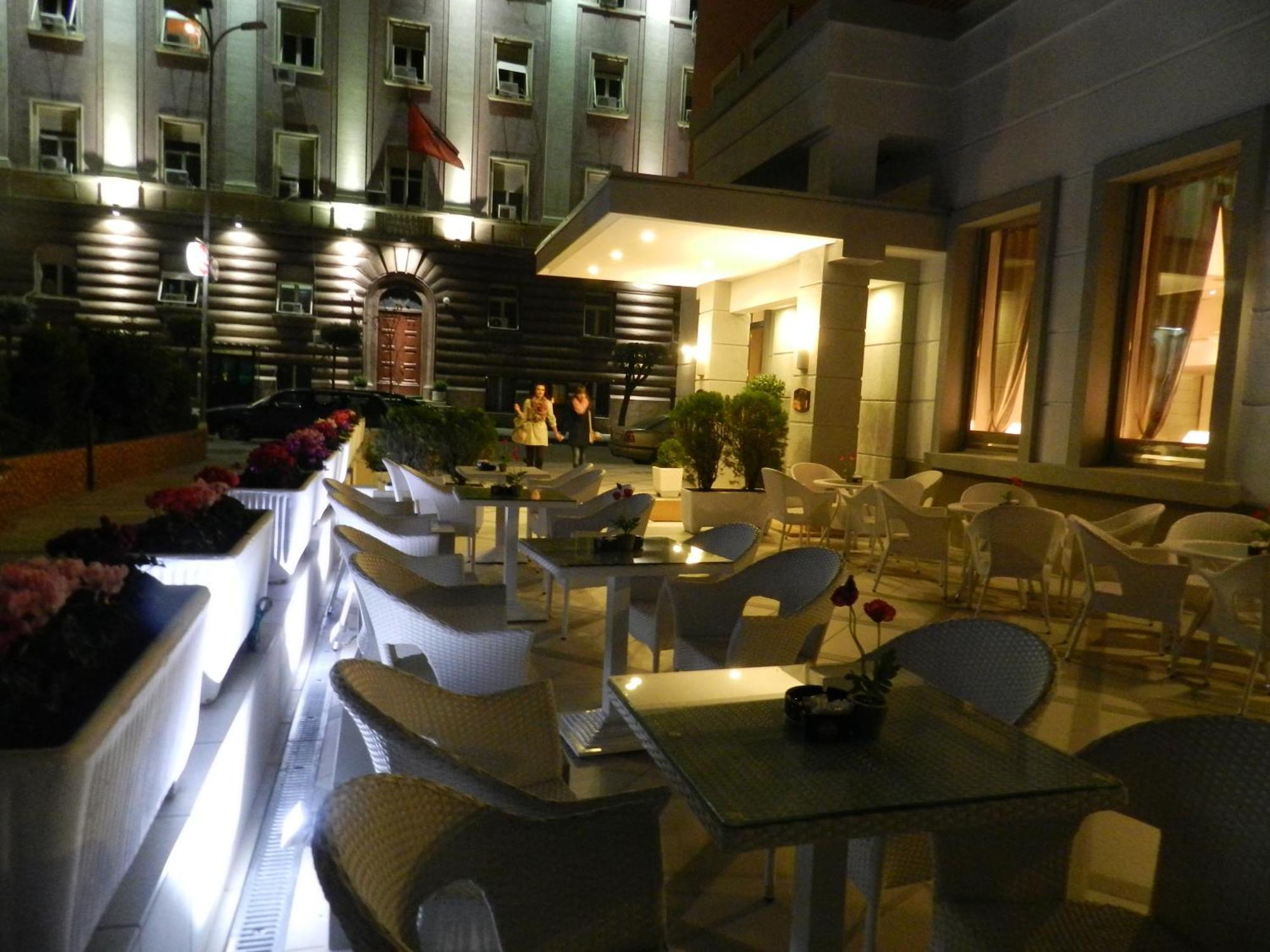Boutique Hotel Kotoni Tirana Kültér fotó
