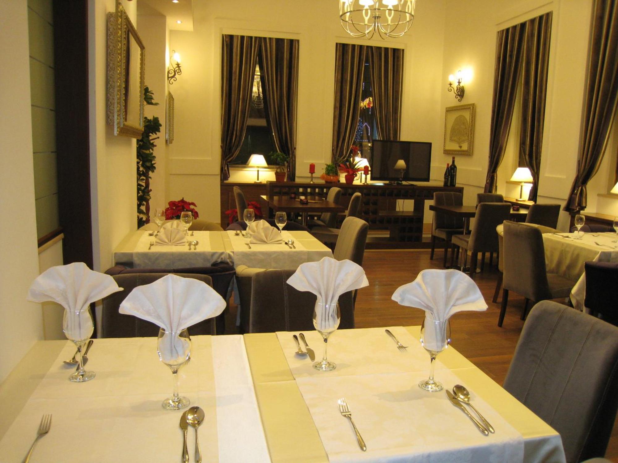 Boutique Hotel Kotoni Tirana Kültér fotó
