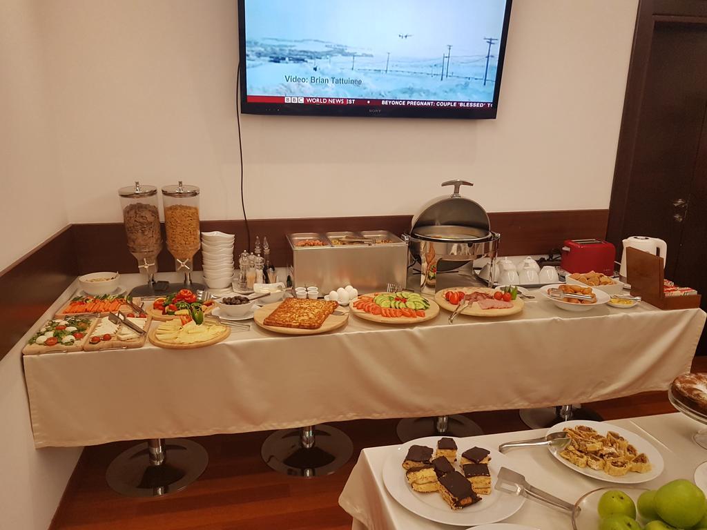 Boutique Hotel Kotoni Tirana Kültér fotó