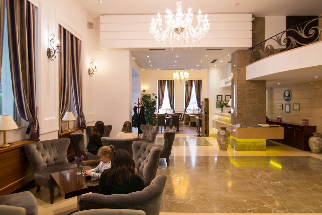 Boutique Hotel Kotoni Tirana Kültér fotó